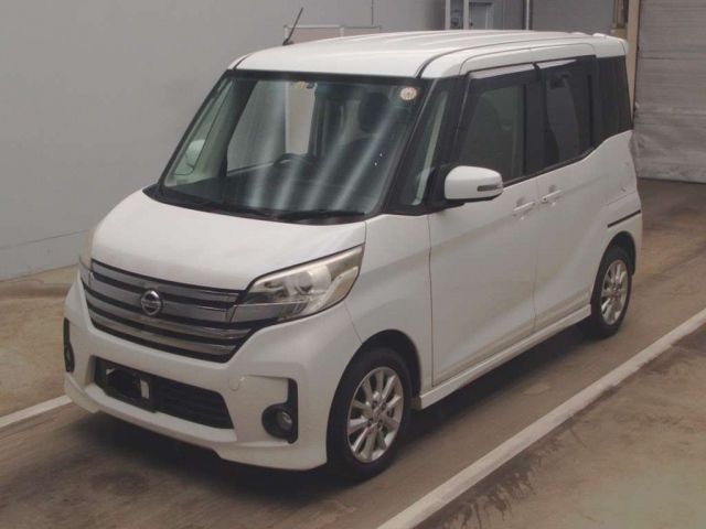 3033 Nissan Dayz roox B21A 2014 г. (TAA Kantou)